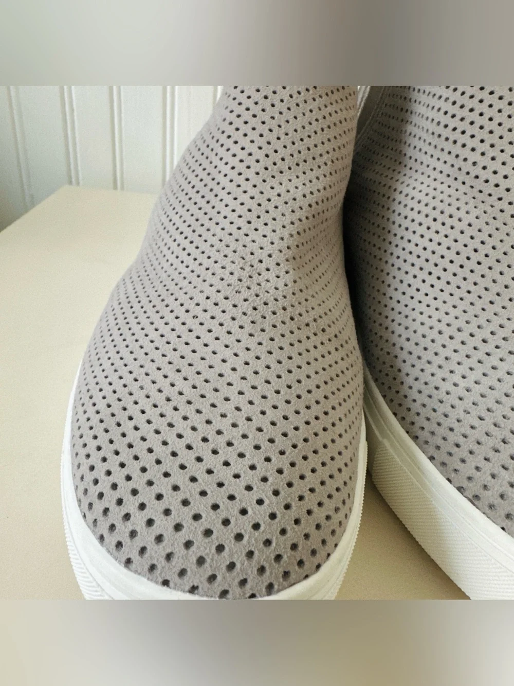 🔥Steven By Steve Madden Gray Perforated Slip-On Sneakers🩶